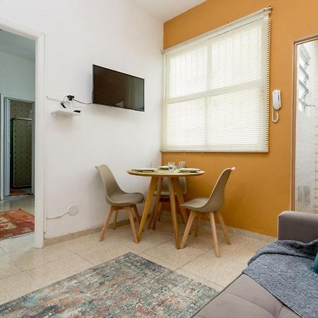 Conforto E Relax, Caminhando Para A Praia De Copacabana, Quarto E Sala, Completo, Com Wi Fi, Cozinha, Ar Condicionado Rio de Janeiro Luaran gambar