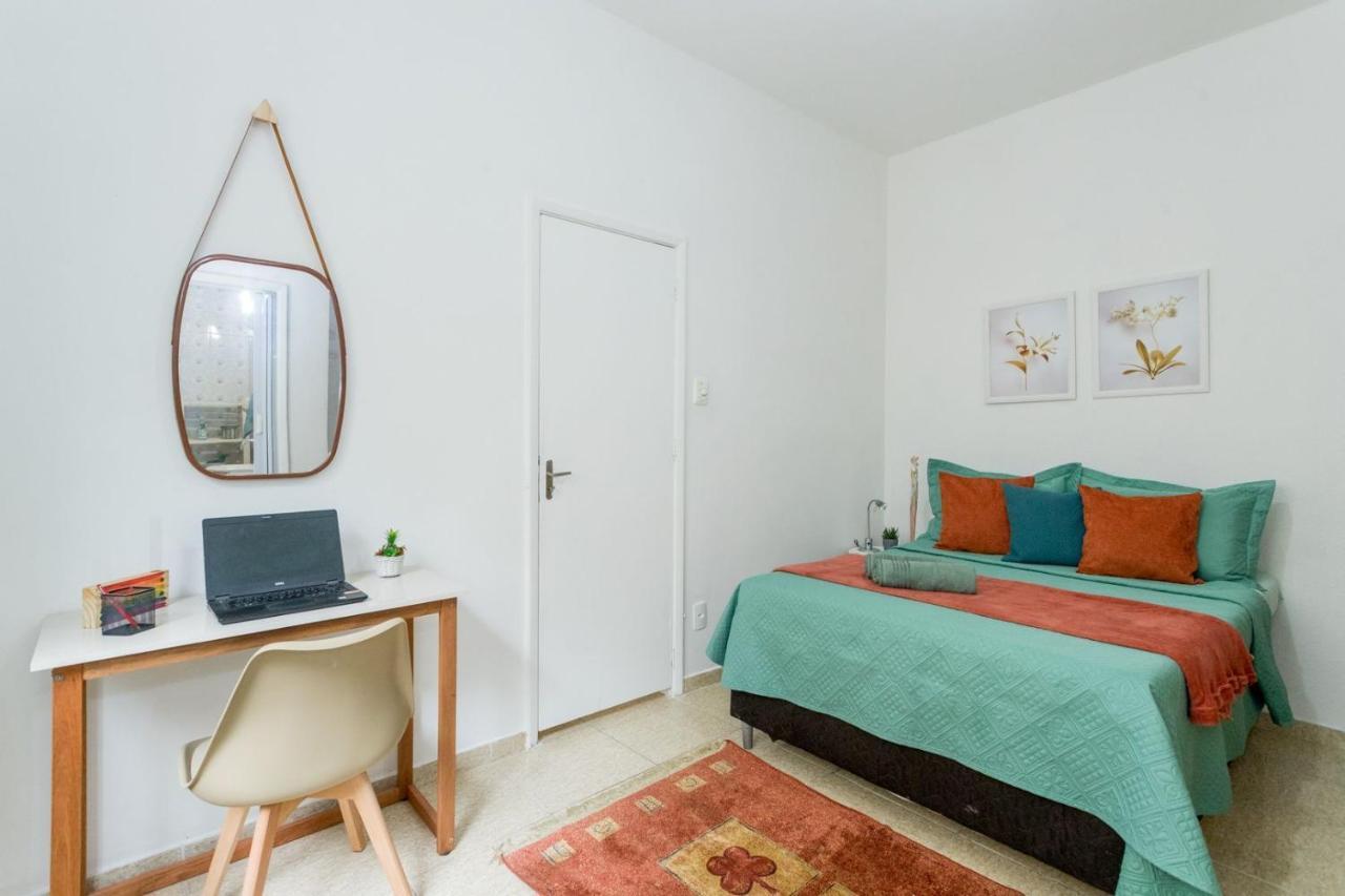 Conforto E Relax, Caminhando Para A Praia De Copacabana, Quarto E Sala, Completo, Com Wi Fi, Cozinha, Ar Condicionado Rio de Janeiro Luaran gambar