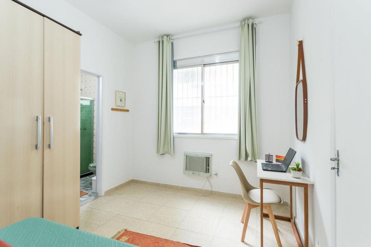 Conforto E Relax, Caminhando Para A Praia De Copacabana, Quarto E Sala, Completo, Com Wi Fi, Cozinha, Ar Condicionado Rio de Janeiro Luaran gambar